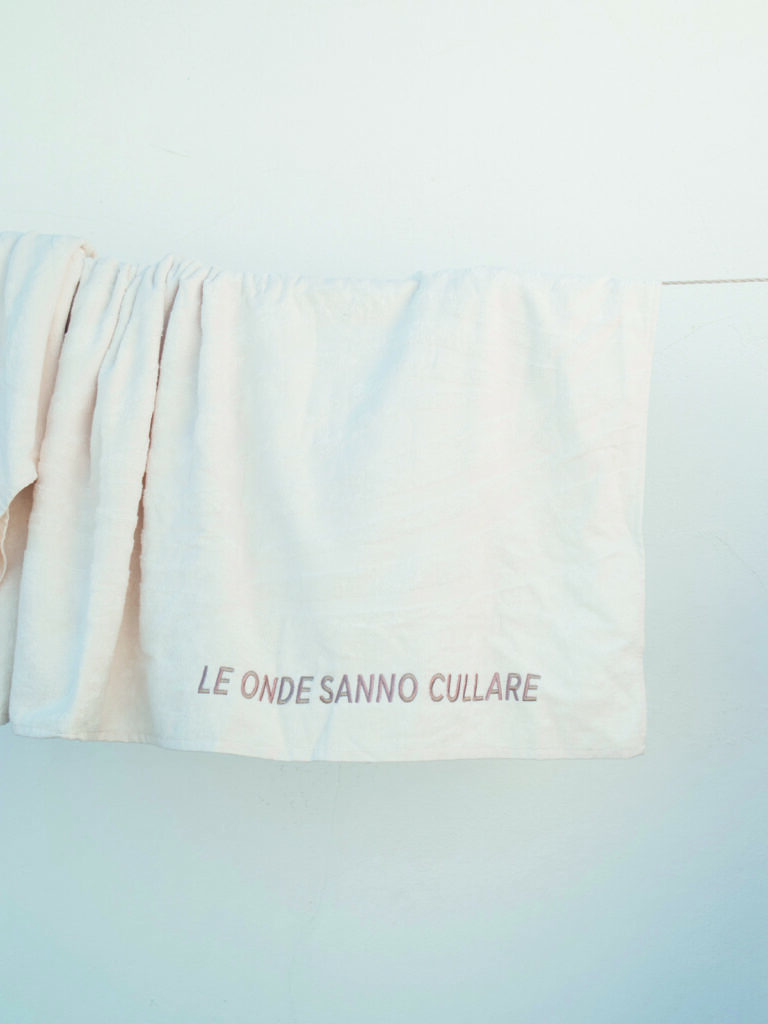 ODE ALLE MAREE - White