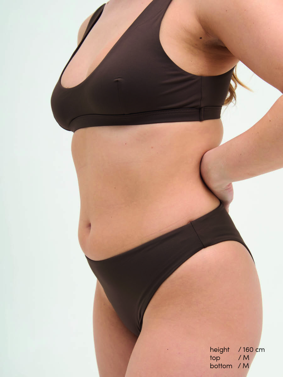 festa-foresta-sustainable-swimwear-recycled-brown-omnis-4