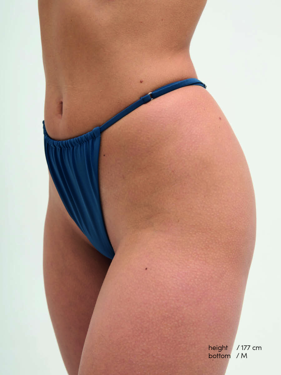 festa-foresta-sustainable-swimwear-recycled-blue-diem4