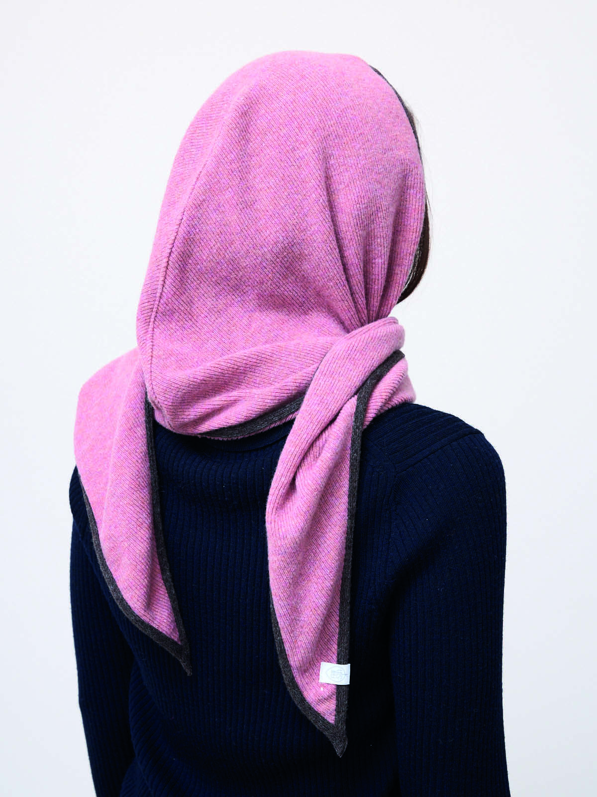 balaclava-costine-rosa-marrone-lana-riciclata-sostenibilita-9